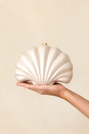 Making Tidal Waves Ivory Pearlescent Seashell Clutch