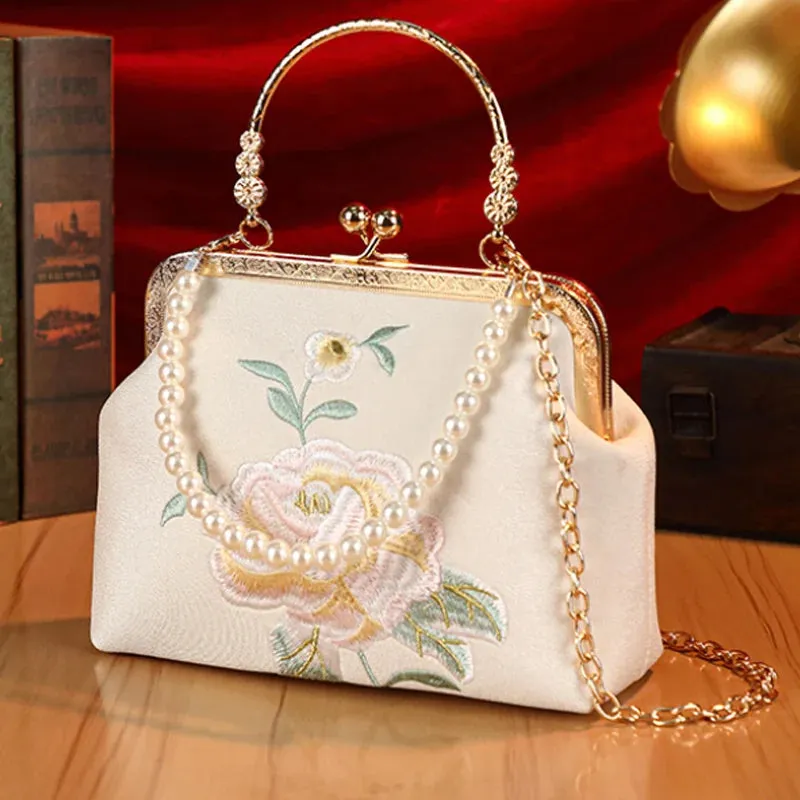 New Evening Bag Fashion Flower Embroidery Women's Bag Beaded Chain Shoulder Bag