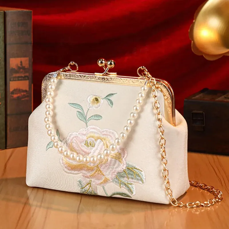 New Evening Bag Fashion Flower Embroidery Women's Bag Beaded Chain Shoulder Bag